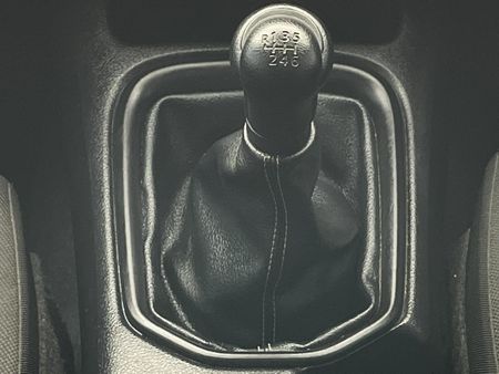 2020-Toyota-Hilux-24-GD-6-Raised-Body-SRX-Double-Cab_10