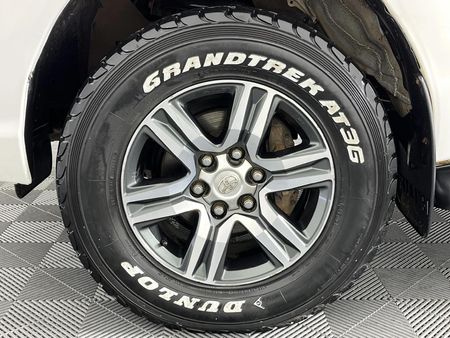 2020-Toyota-Hilux-24-GD-6-Raised-Body-SRX-Double-Cab_4