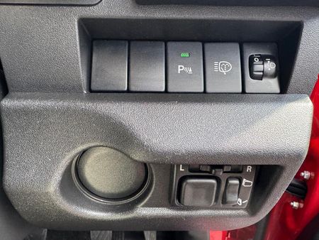 2025-Suzuki-Jimny-15-GLX-AllGrip-5-Door_16