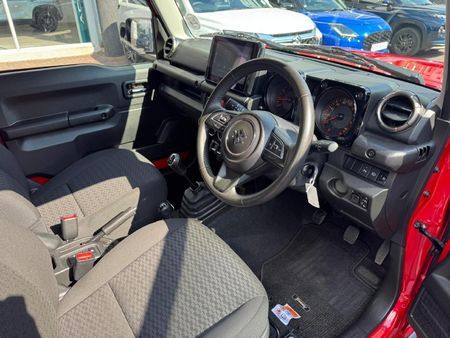 2025-Suzuki-Jimny-15-GLX-AllGrip-5-Door_7