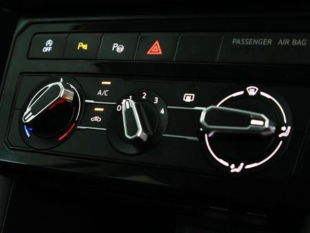 2024-Volkswagen-T-Cross-10-TSI-Comfortline_18