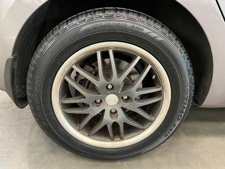 2013-Hyundai-i20-14-Fluid-Auto_8
