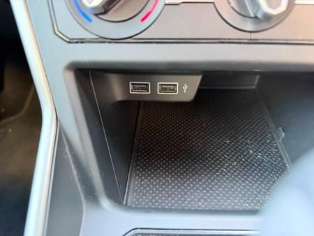 2020-Volkswagen-Polo-10-TSI-Comfortline-Auto_23