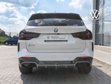 2022-BMW-iX3-M-Sport_11