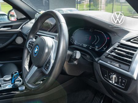 2022-BMW-iX3-M-Sport_15