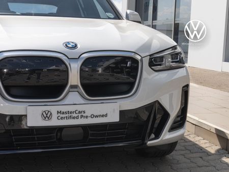 2022-BMW-iX3-M-Sport_25
