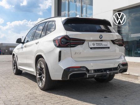 2022-BMW-iX3-M-Sport_31