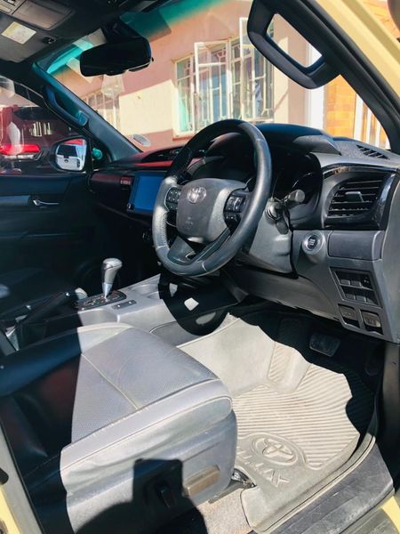 2022-Toyota-Hilux-28-GD-6-Raised-Body-Raider-Auto-Double-Cab_8