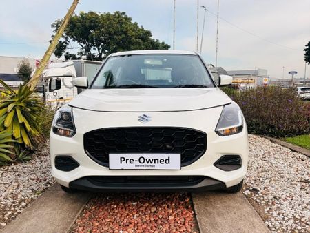 2025-Suzuki-Swift-12-GL_5