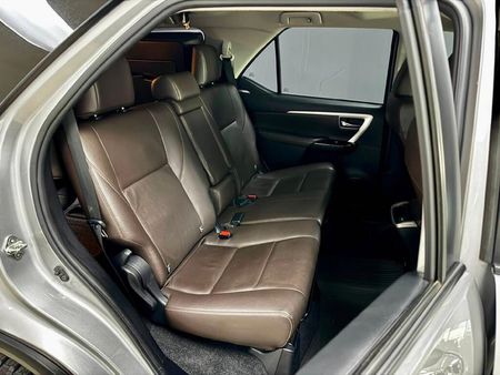 2019-Toyota-Fortuner-28-GD-6-4x4-Auto_10