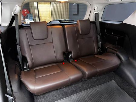 2019-Toyota-Fortuner-28-GD-6-4x4-Auto_11
