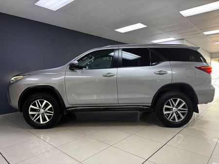 2019-Toyota-Fortuner-28-GD-6-4x4-Auto_3