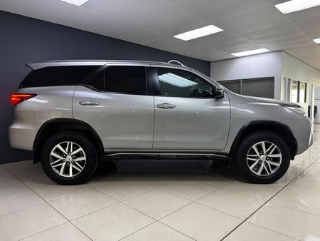 2019-Toyota-Fortuner-28-GD-6-4x4-Auto_6