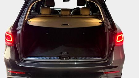 2022-Mercedes-Benz-GLC-300-4Matic_10