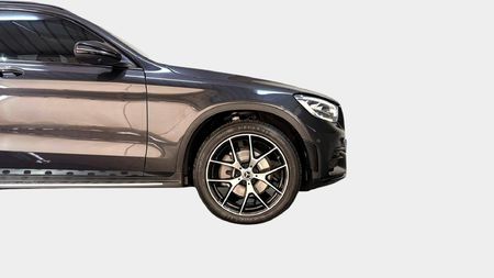 2022-Mercedes-Benz-GLC-300-4Matic_4