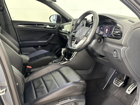 2022-Volkswagen-T-Roc-20-TSI-4M-R-Line-Auto_9