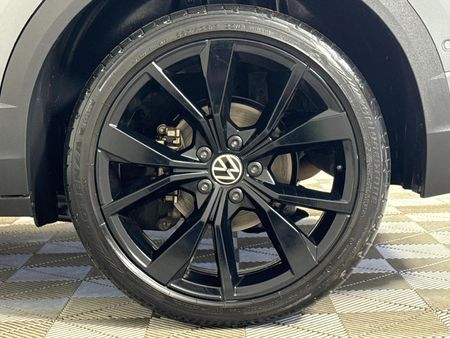 2022-Volkswagen-T-Roc-20-TSI-4M-R-Line-Auto_6