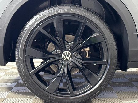2022-Volkswagen-T-Roc-20-TSI-4M-R-Line-Auto_7