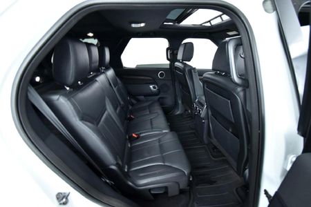 2020-Land-Rover-Discovery-30-TD6-HSE_14