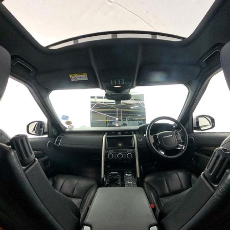 2020-Land-Rover-Discovery-30-TD6-HSE_16