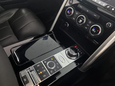 2020-Land-Rover-Discovery-30-TD6-HSE_22