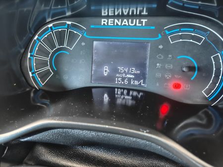 2021-Renault-Triber-10-Intens_14