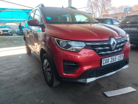 2021-Renault-Triber-10-Intens_2