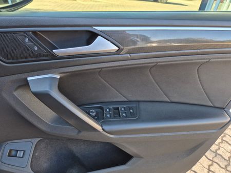 2020-Volkswagen-Tiguan-20-TDI-Highline-4Motion-Auto_14
