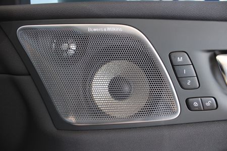 2022-Volvo-XC60-T8-Twin-Engine-Inscription-AWD_16