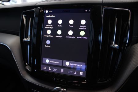 2022-Volvo-XC60-T8-Twin-Engine-Inscription-AWD_18