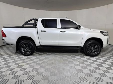 2023-Toyota-Hilux-24-GD-6-Raised-Body-Raider-Auto-Double-Cab_18