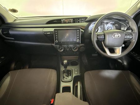 2023-Toyota-Hilux-24-GD-6-Raised-Body-Raider-Auto-Double-Cab_1