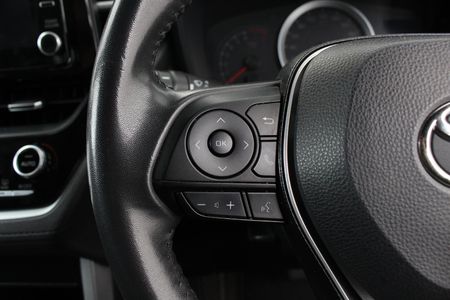 2022-Toyota-Corolla-Cross-18-XS_4