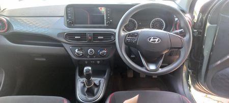 2024-Hyundai-Grand-i10-10-Motion_5
