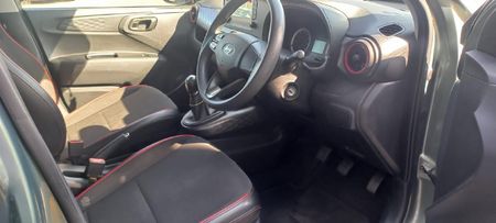 2024-Hyundai-Grand-i10-10-Motion_7