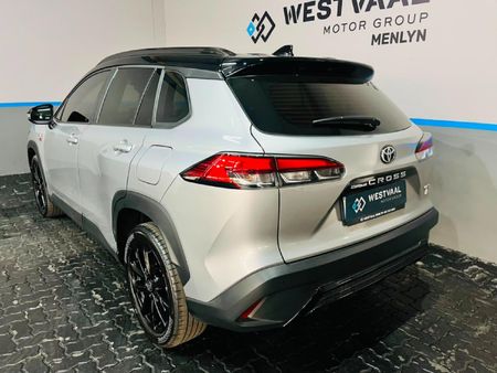 2025-Toyota-Corolla-Cross-18-GR-S-Hybrid_5