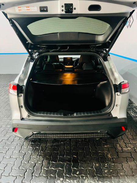 2025-Toyota-Corolla-Cross-18-GR-S-Hybrid_8