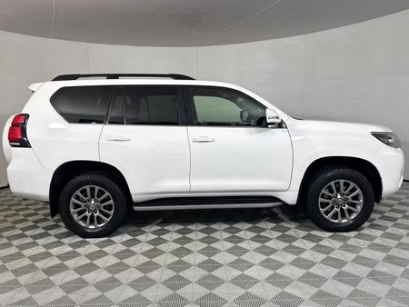 2021-Toyota-Land-Cruiser-Prado-28-GD-VX-L-Auto_17