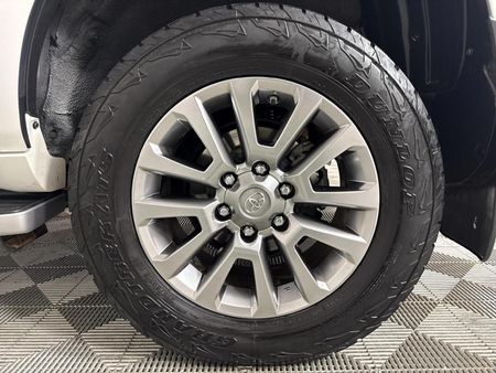 2021-Toyota-Land-Cruiser-Prado-28-GD-VX-L-Auto_4