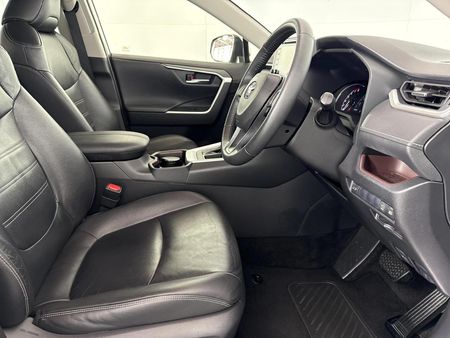 2019-Toyota-RAV4-20-VX-Auto_9