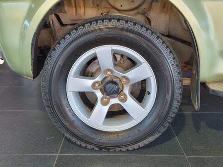 2011-Suzuki-Jimny-13_21