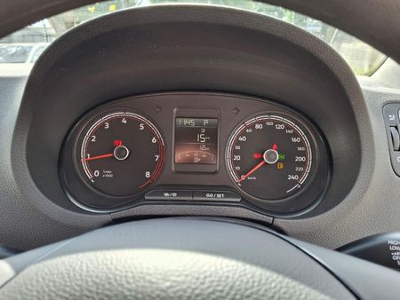 2026-Volkswagen-Polo-Vivo-16-Life_12