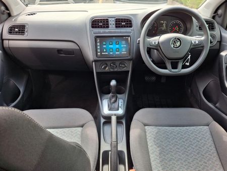 2026-Volkswagen-Polo-Vivo-16-Life_7