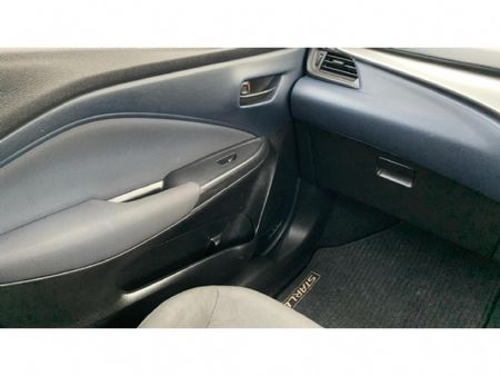 2024-Toyota-Starlet-15-XS-Auto_8