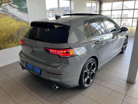 2026-Volkswagen-Golf-8-GTI-20-TSI-DSG_10