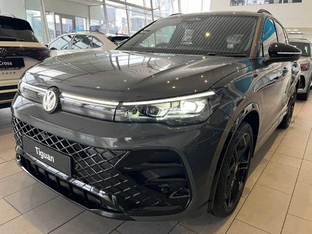 2026-Volkswagen-Tiguan-14TSI-R-Line_15
