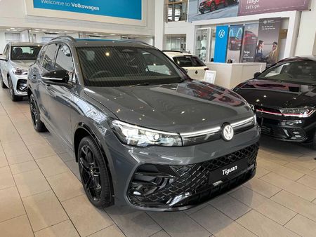 2026-Volkswagen-Tiguan-14TSI-R-Line_18