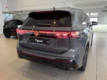 2026-Volkswagen-Tiguan-14TSI-R-Line_20