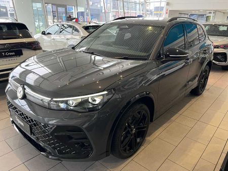 2026-Volkswagen-Tiguan-14TSI-R-Line_21