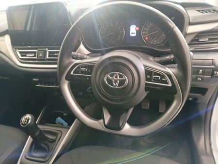 2025-Toyota-Starlet-15-XR_9